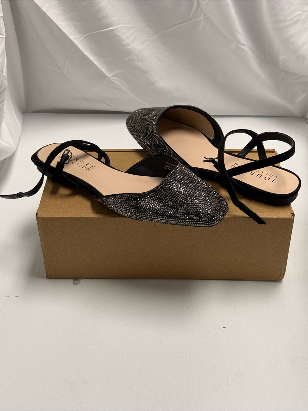 Journee Collection Black Glitter Pointed Slingback Flats
